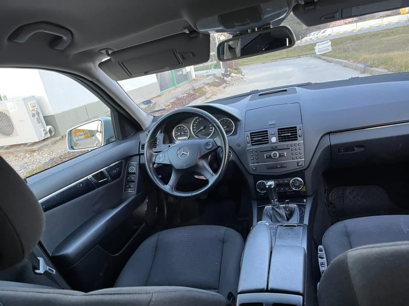 Mercedes-Benz C 220, снимка 7 - Автомобили и джипове - 52775181