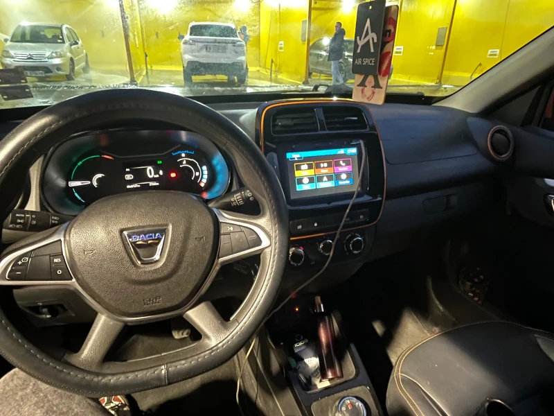 Dacia Spring, снимка 8 - Автомобили и джипове - 52966405