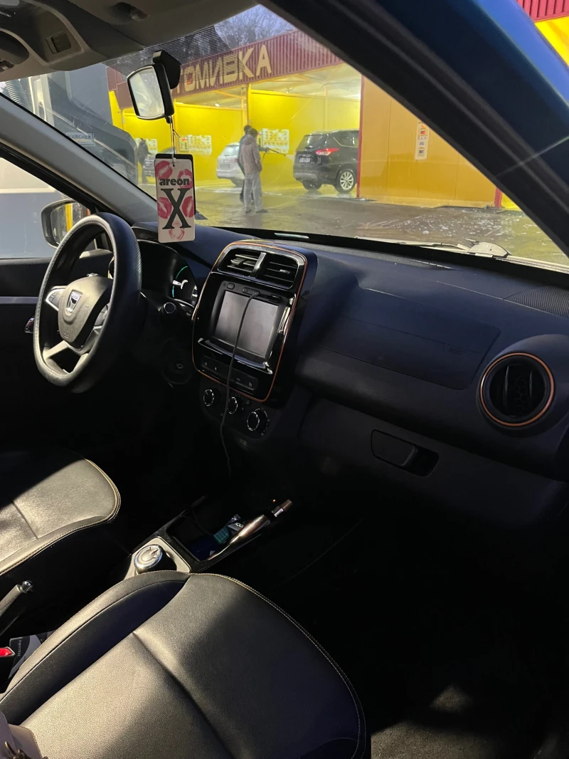 Dacia Spring, снимка 6 - Автомобили и джипове - 52966405