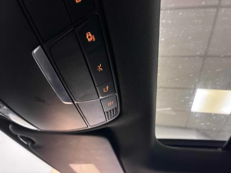 Mercedes-Benz C 300 CARFAX, снимка 13 - Автомобили и джипове - 53293046