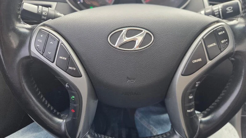 Hyundai Elantra GLS * CARFAX* * АвтоКредит* (ЦЕНА ДО БГ), снимка 9 - Автомобили и джипове - 53498704