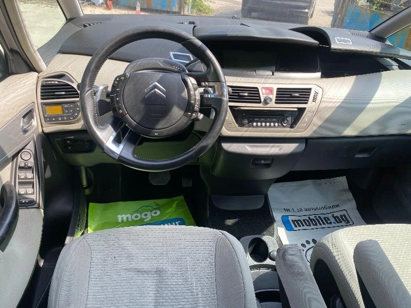 Citroen C4 Picasso 1.6 HDI автоматик, снимка 8 - Автомобили и джипове - 44157184