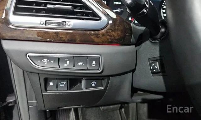 Genesis G90 3.8 GDI V6* Luxury* ДИСТРОНИК* ОБДУХВАНЕ* ПОДГРЕВ, снимка 16 - Автомобили и джипове - 55102501