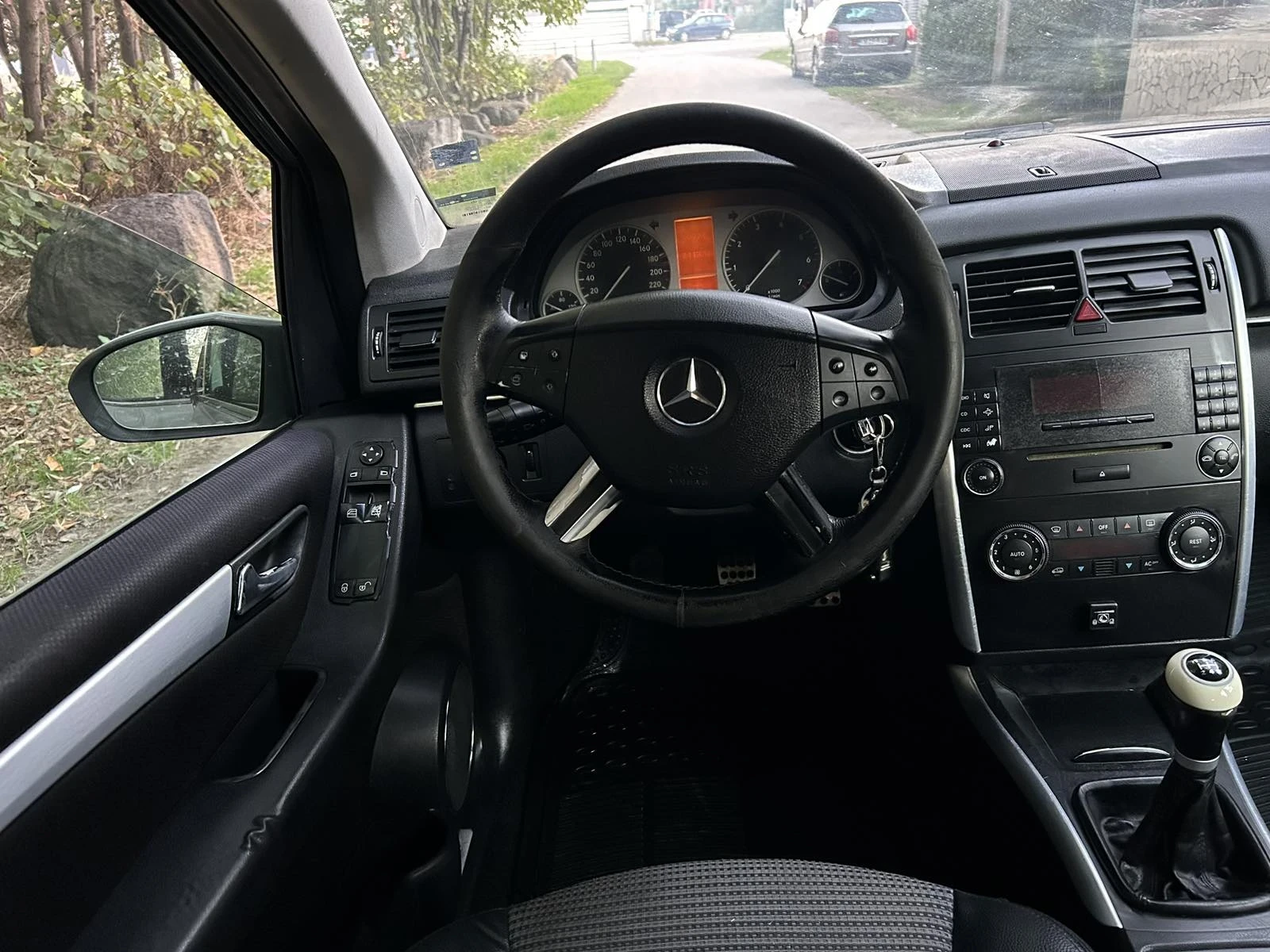 Mercedes-Benz B 170 1.7ГАЗ/БЕНЗИН - изображение 5