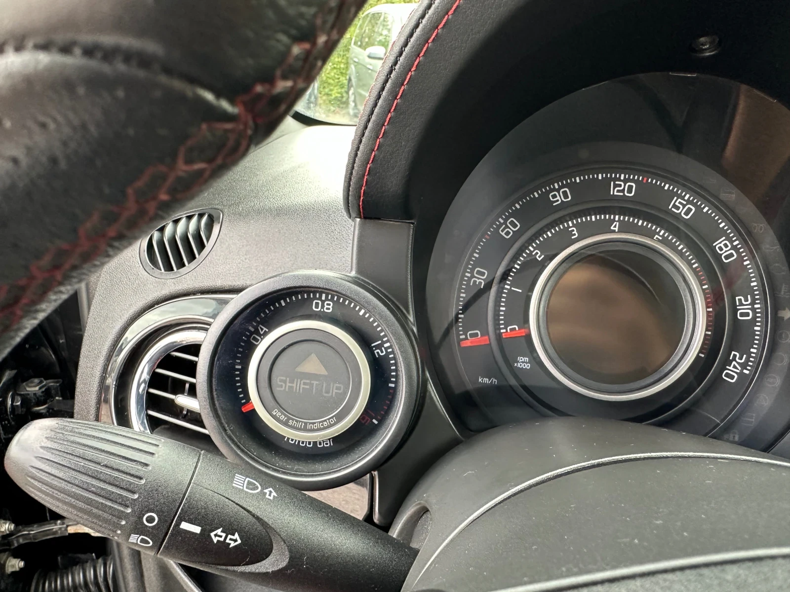 Abarth 595 1.4T * * ABARTH* * КОЖА * * FULL * * ТОП* *  | Mobile.bg — изображение 14