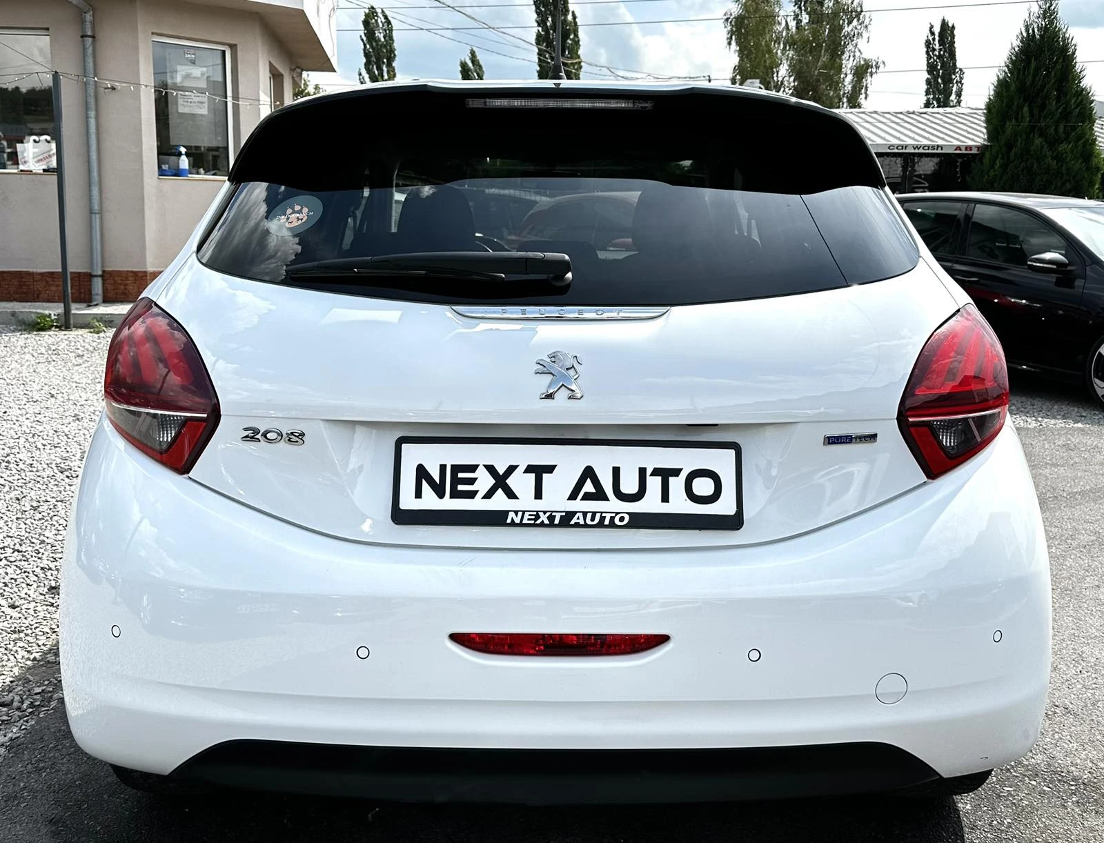 Peugeot 208 1.2I 82HP 101, 000KM EURO6 - изображение 6