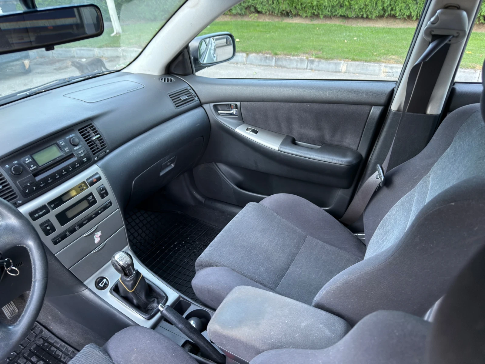 Toyota Corolla 2.0  | Mobile.bg   11