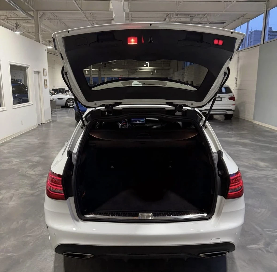 Mercedes-Benz C 300 * * AMG PACK* * CARFAX* *  * *  | Mobile.bg   5