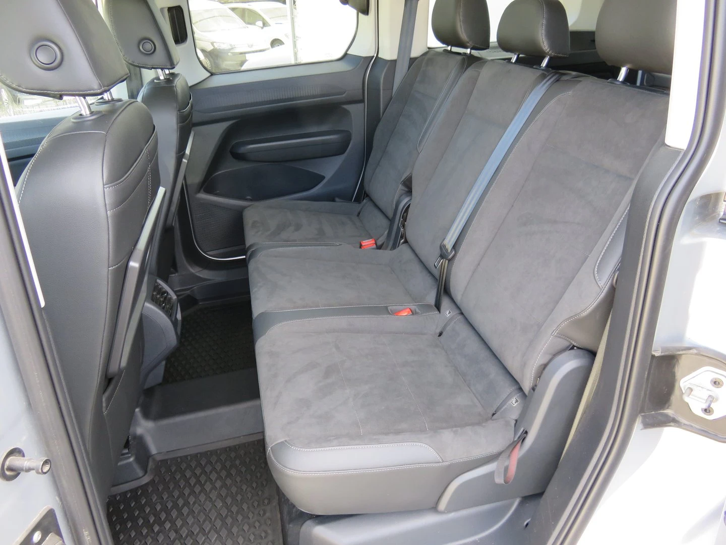 VW Caddy | Mobile.bg � ����������� 7