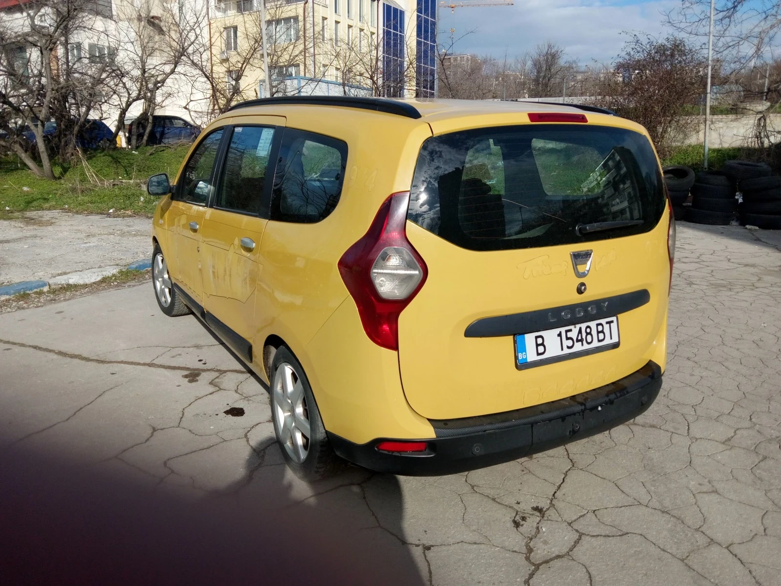 Dacia Lodgy Ван, снимка 2 - Автомобили и джипове - 54311079