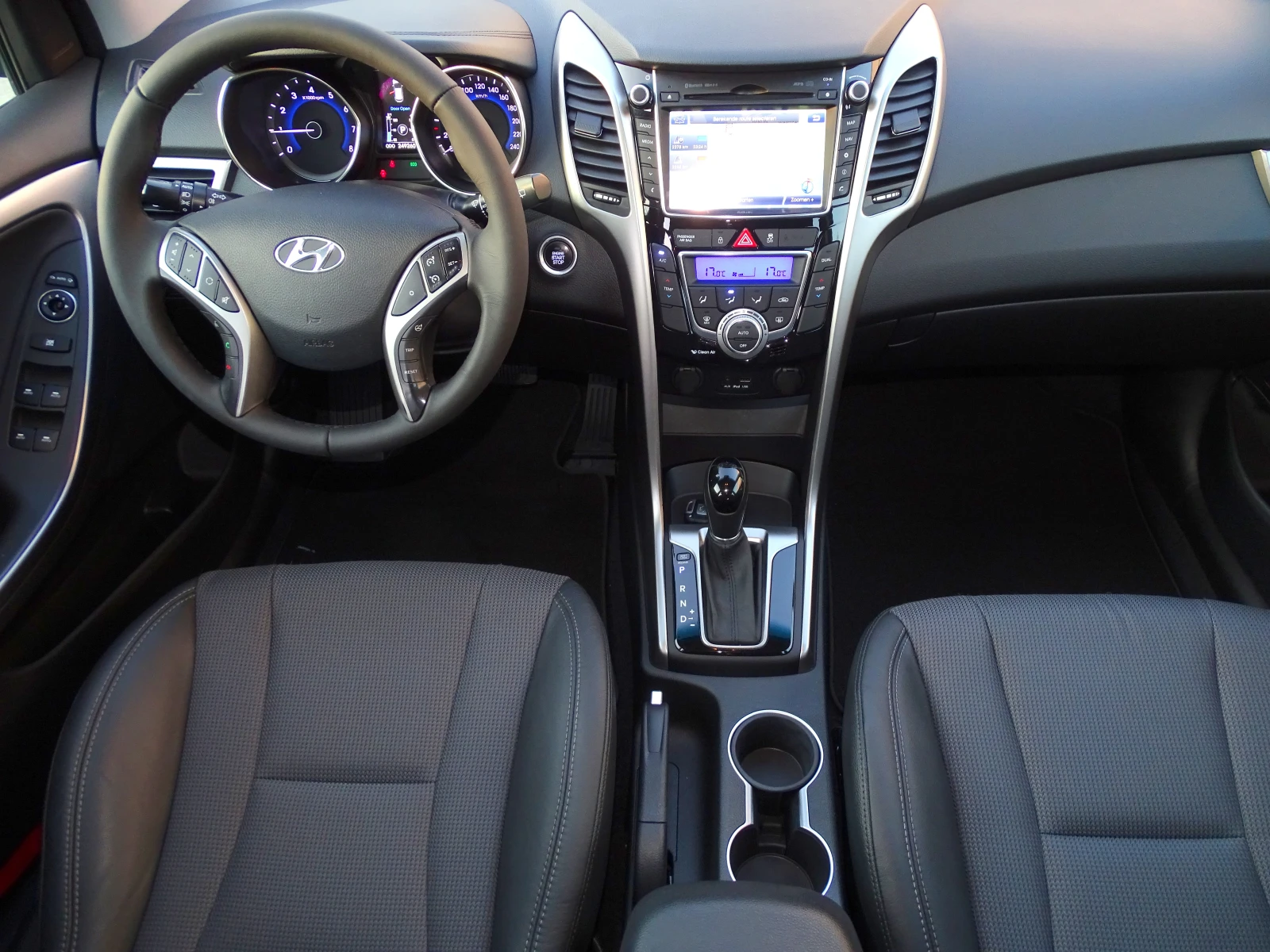 Hyundai I30 1.6 ���������_KEYLESS-GO_PREMIUM_*  | Mobile.bg � ����������� 11
