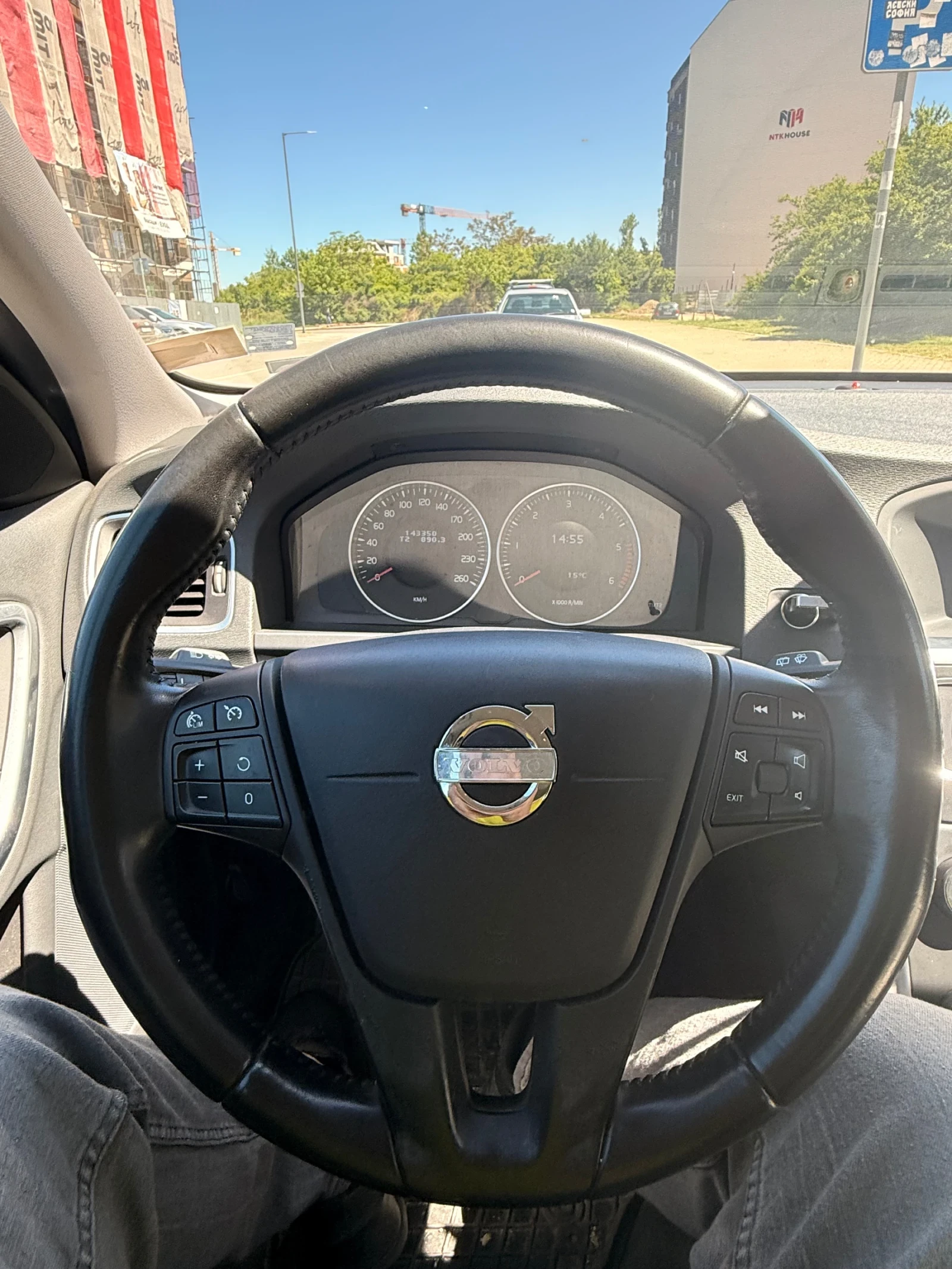 Volvo V60, снимка 8 - Автомобили и джипове - 54552928