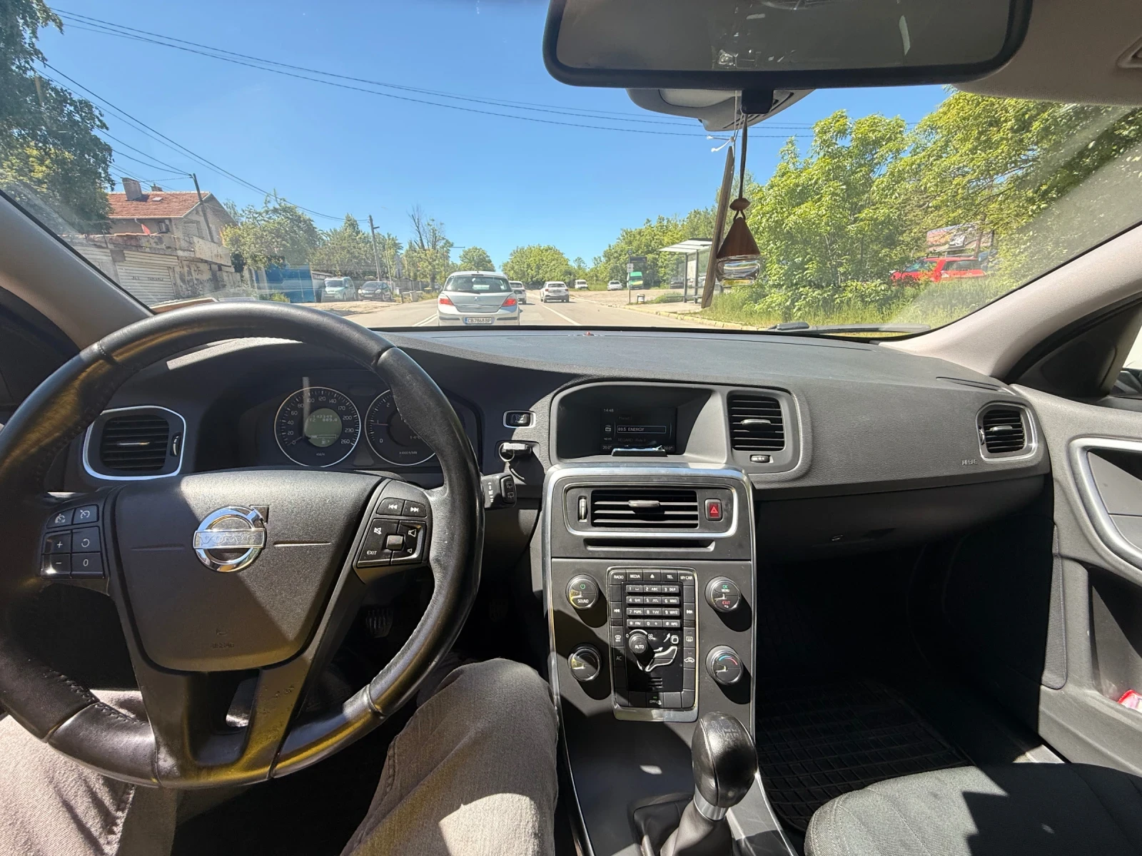 Volvo V60, снимка 7 - Автомобили и джипове - 54552928