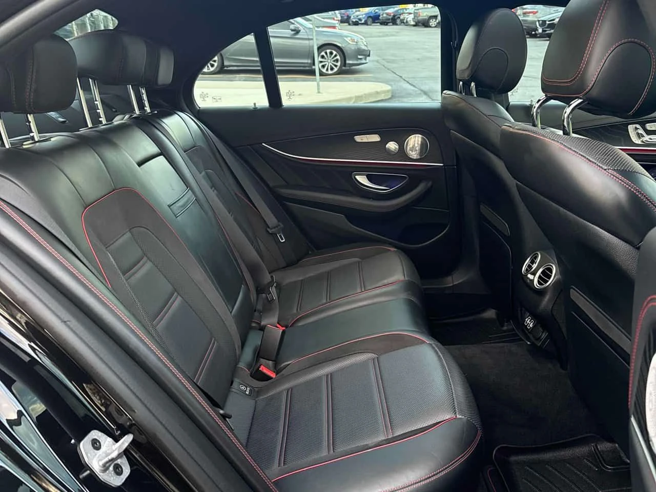 Mercedes-Benz E 53 AMG E 53  CARFAX, снимка 13 - Автомобили и джипове - 54627119