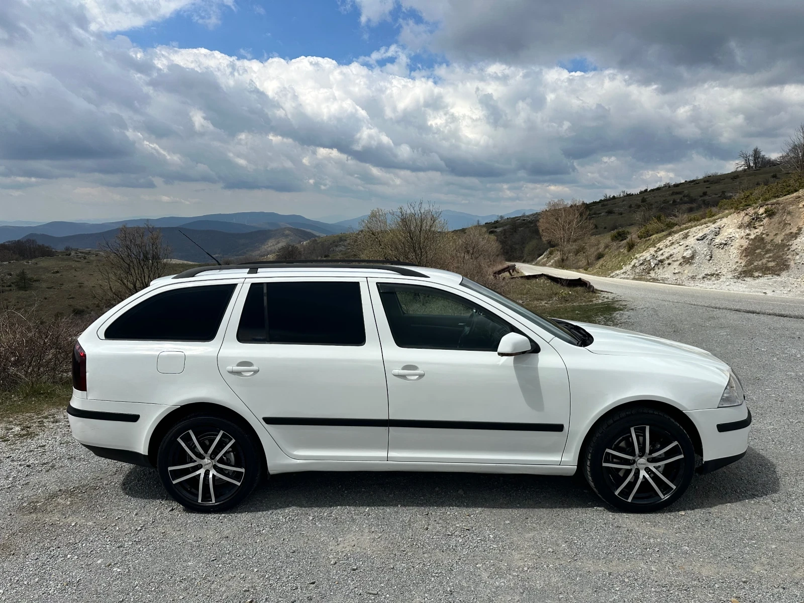 Skoda Octavia 2.0 TDI DSG, снимка 3 - Автомобили и джипове - 54662209
