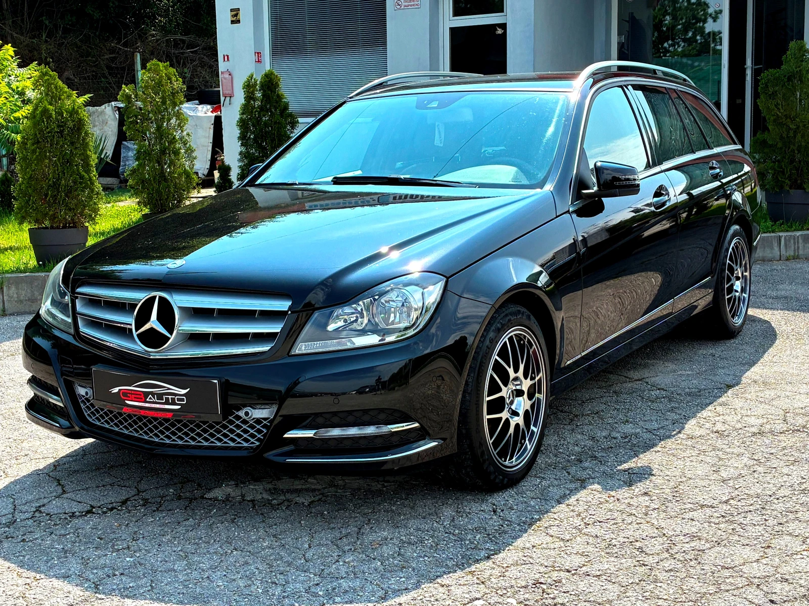 Mercedes-Benz C 220 170кс-FACE-Автомат, снимка 9 - Автомобили и джипове - 54799650