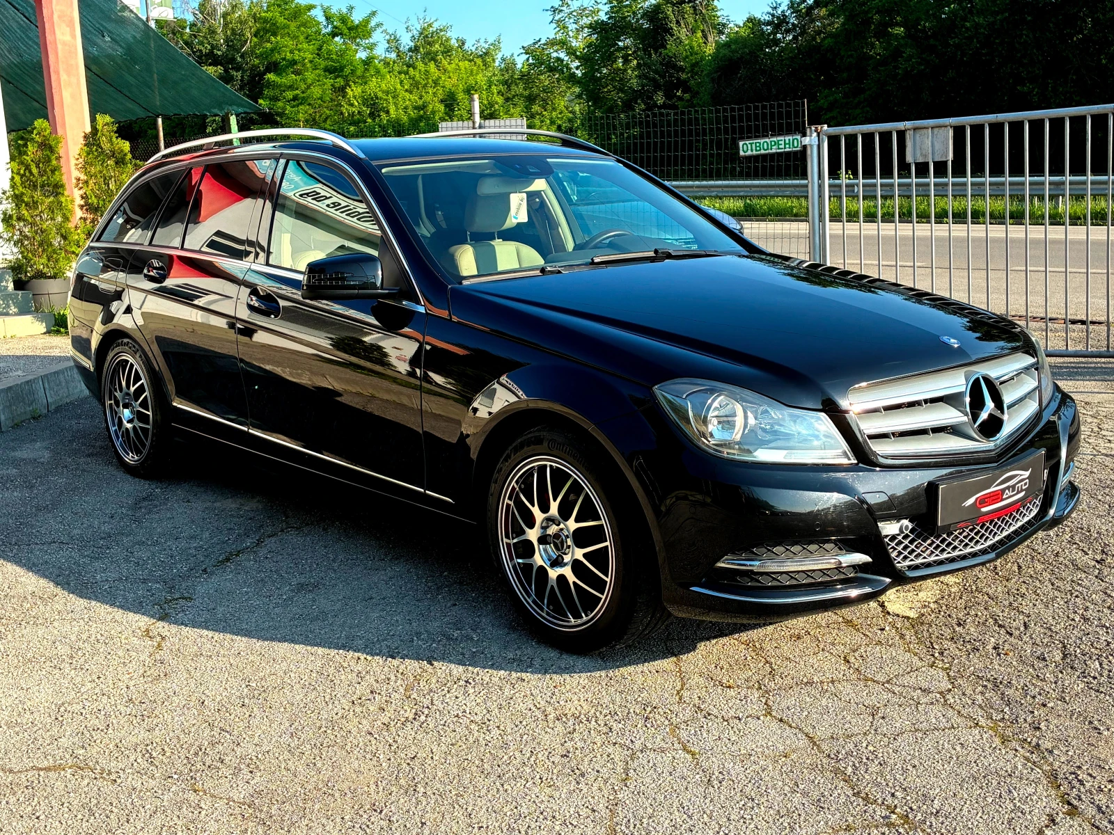 Mercedes-Benz C 220 170кс-FACE-Автомат, снимка 5 - Автомобили и джипове - 54799650