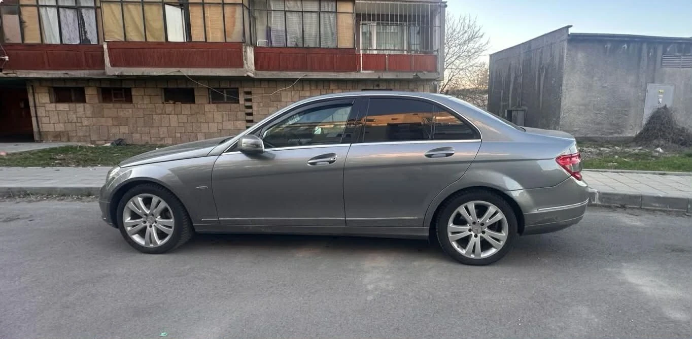 Mercedes-Benz C 180, снимка 5 - Автомобили и джипове - 55577595