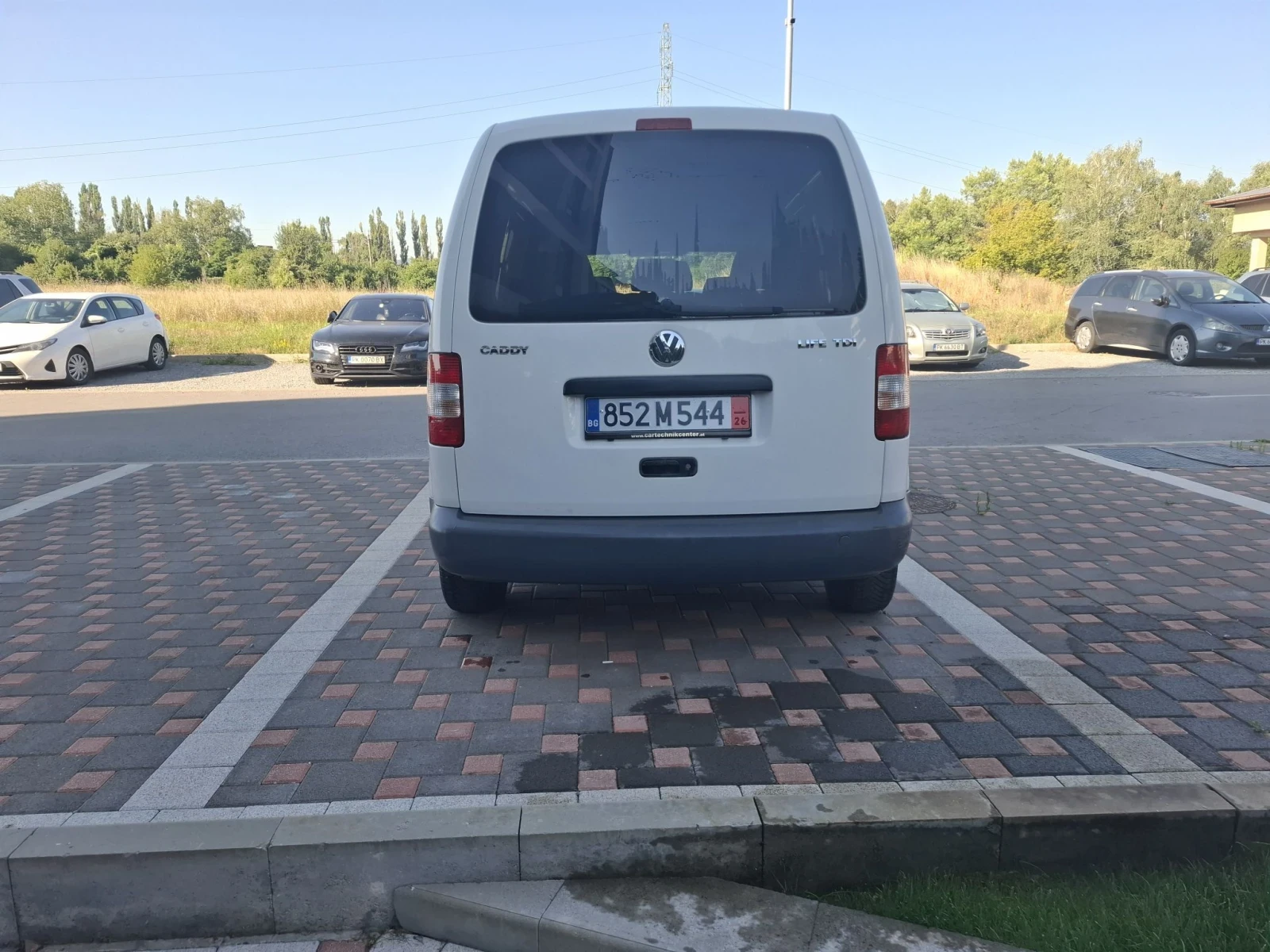 VW Caddy 1.9-TDI 105. LIFE, снимка 4 - Автомобили и джипове - 55677743