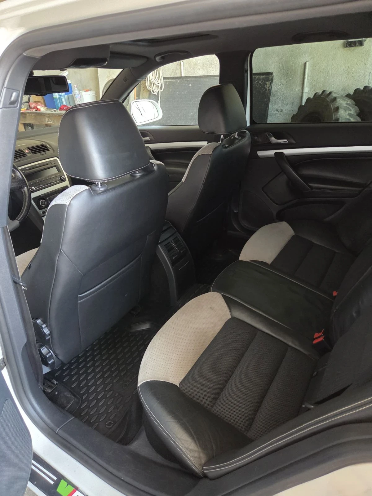 Skoda Octavia VRS, снимка 7 - Автомобили и джипове - 56129649