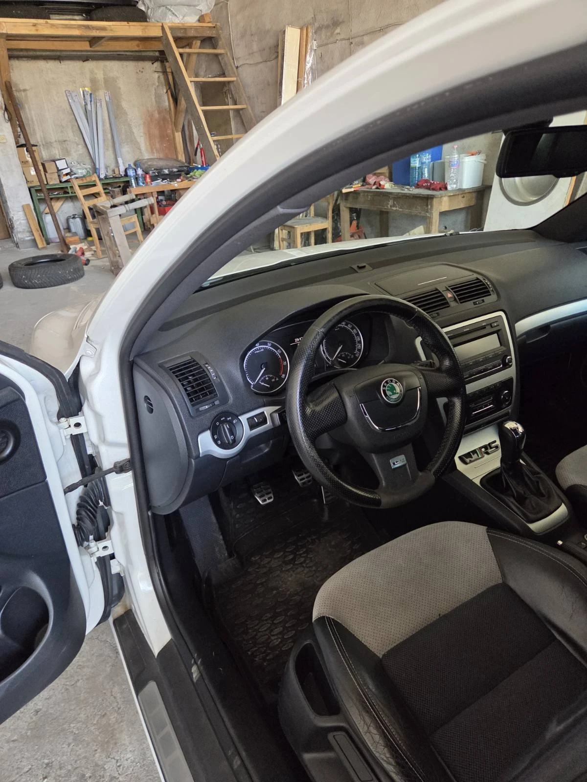 Skoda Octavia VRS, снимка 8 - Автомобили и джипове - 56129649