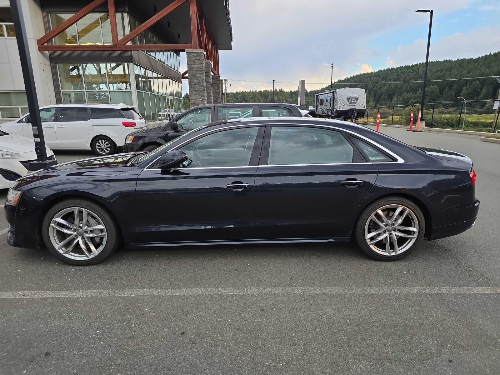 Audi A8 QUATTRO SPORT L * CARFAX * AWD | Mobile.bg � ����������� 2