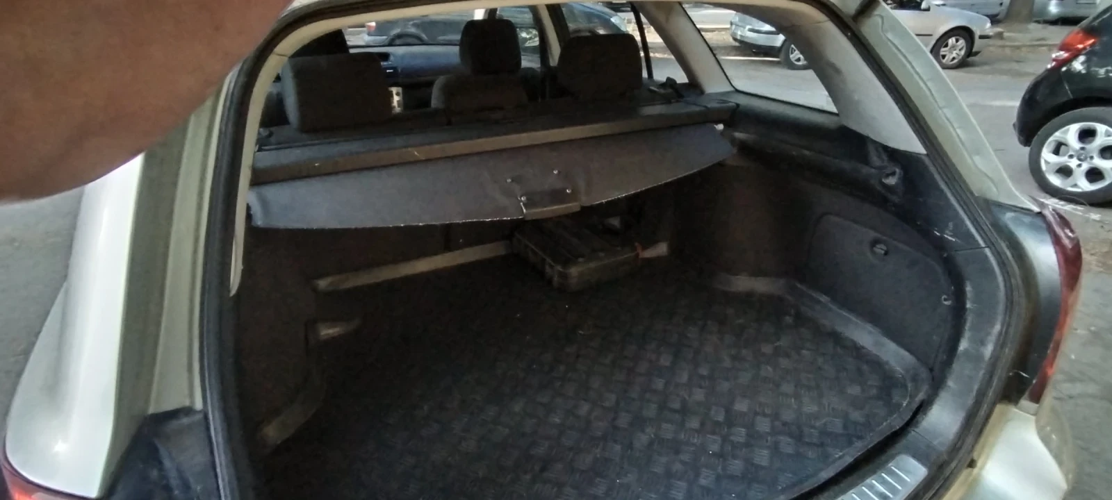 Toyota Avensis 2.0 116 �.�. ����� | Mobile.bg � ����������� 9