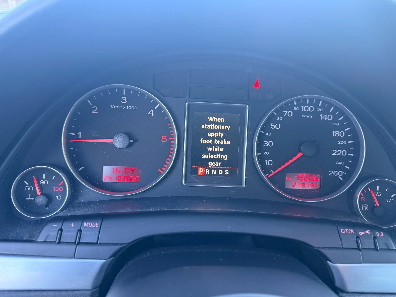Audi A4 Avant 2.5 TDI V6, 163 к.с., снимка 11 - Автомобили и джипове - 56638369
