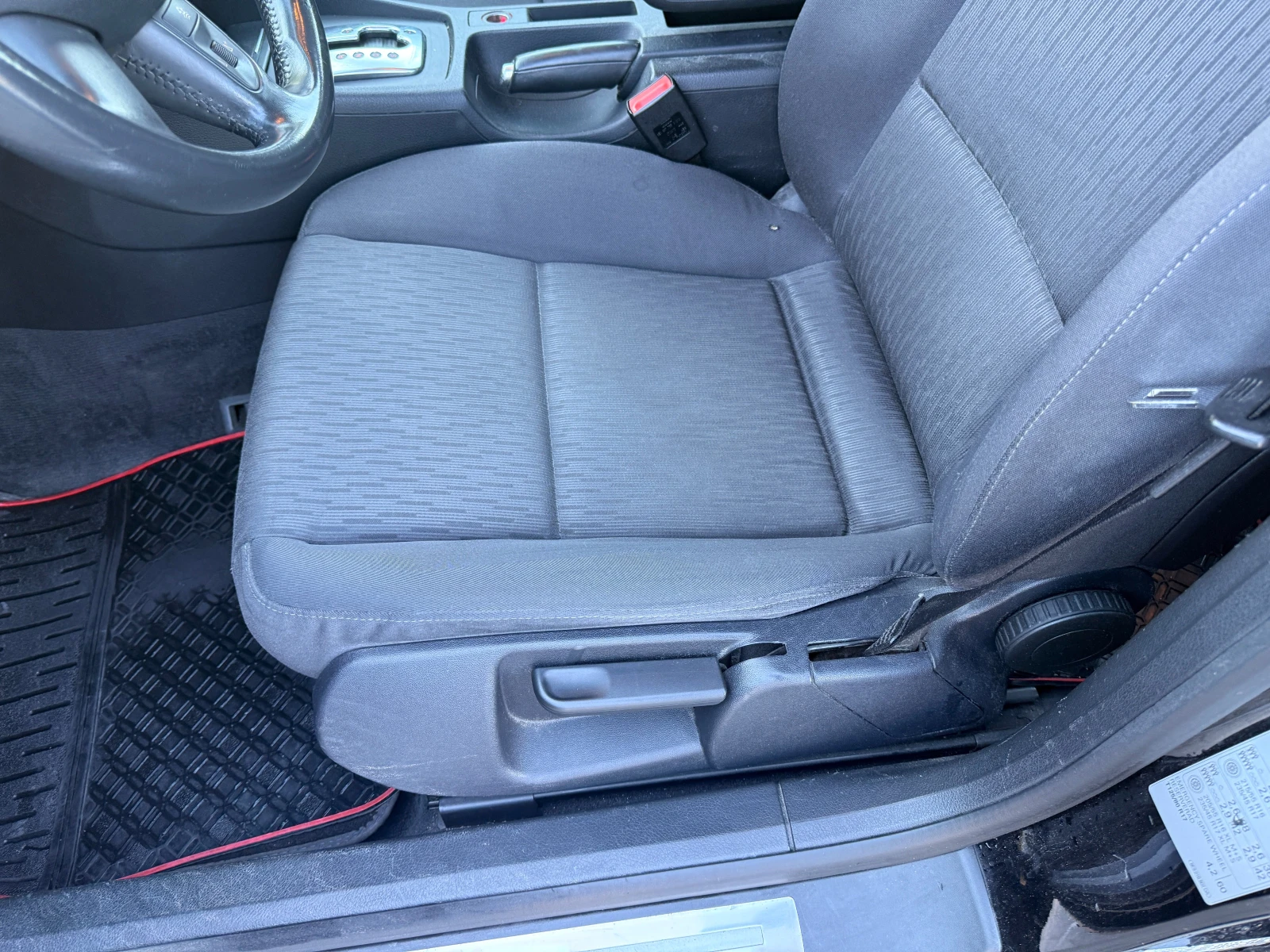 Audi A4 Avant 2.5 TDI V6, 163 к.с., снимка 10 - Автомобили и джипове - 56638369
