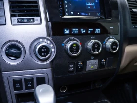 Toyota Sequoia LIMITED* 5.7* V8* ПОДГРЕВ* КАМЕРА* КЕЙЛЕС, снимка 9