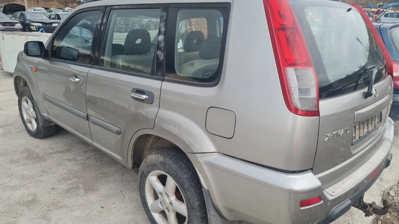 Nissan X-trail 2.0i 2.2dci, снимка 15 - Автомобили и джипове - 44302701