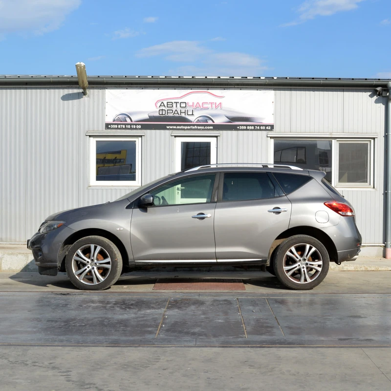 Nissan Navara 2.5 DCI 4WD, снимка 4 - Автомобили и джипове - 51299610