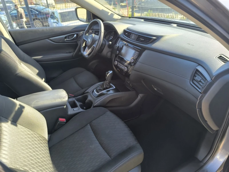 Nissan Rogue, снимка 9 - Автомобили и джипове - 52227303