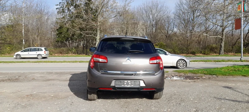 Citroen C4 AIRCROSS Tdi, снимка 11 - Автомобили и джипове - 52548346