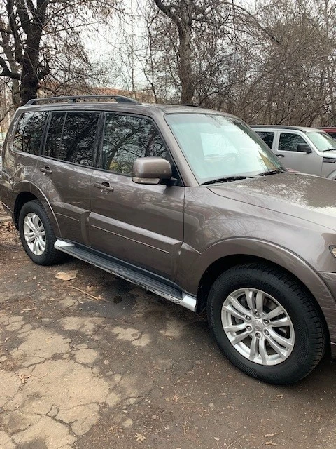 Mitsubishi Pajero, снимка 3 - Автомобили и джипове - 48893319