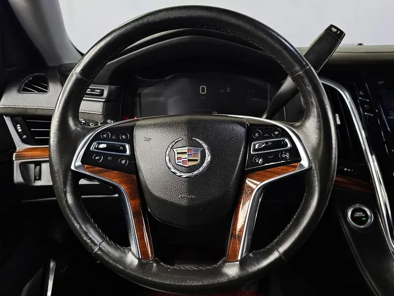 Cadillac Escalade 6.2 FULL, снимка 13 - Автомобили и джипове - 55704691