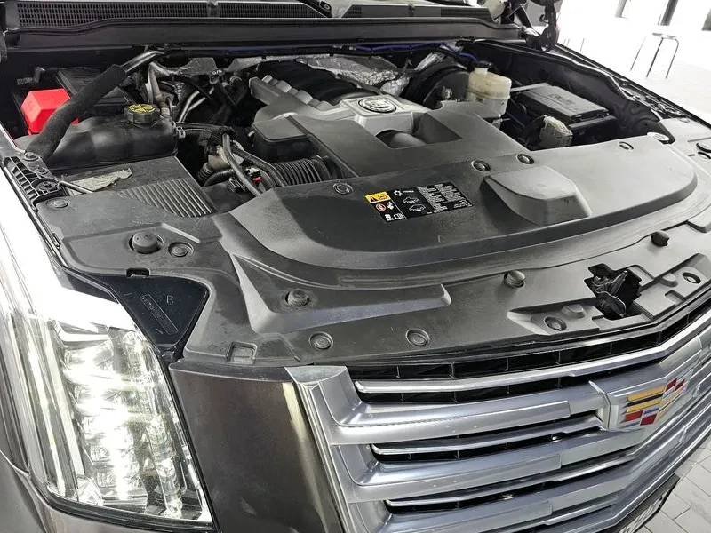 Cadillac Escalade 6.2 FULL, снимка 6 - Автомобили и джипове - 55704691