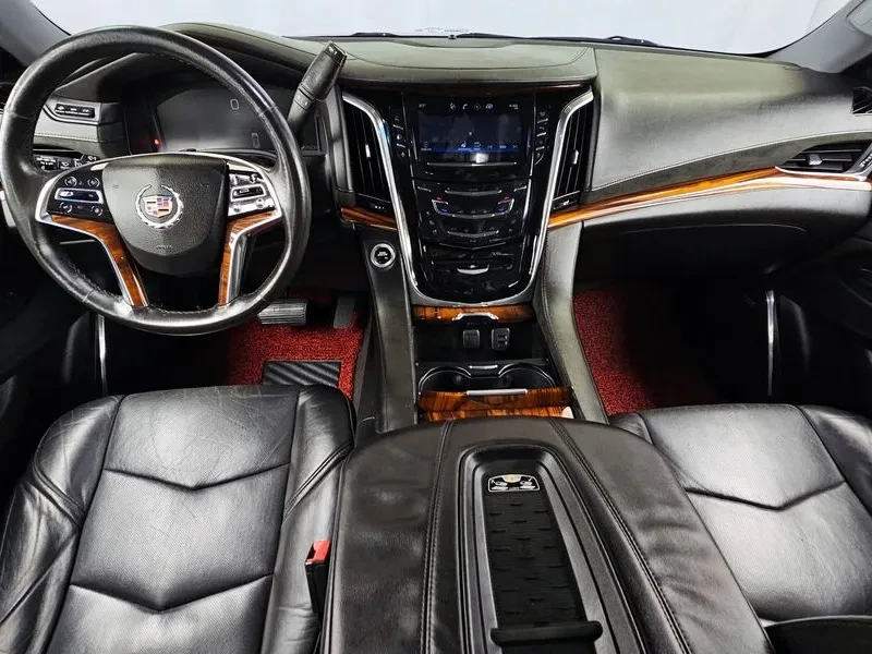 Cadillac Escalade 6.2 FULL, снимка 7 - Автомобили и джипове - 55704691