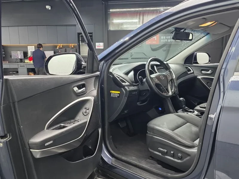 Hyundai Santa fe 2.0 CRDi 4WD - САМО 30% АВАНС, снимка 10 - Автомобили и джипове - 56021753