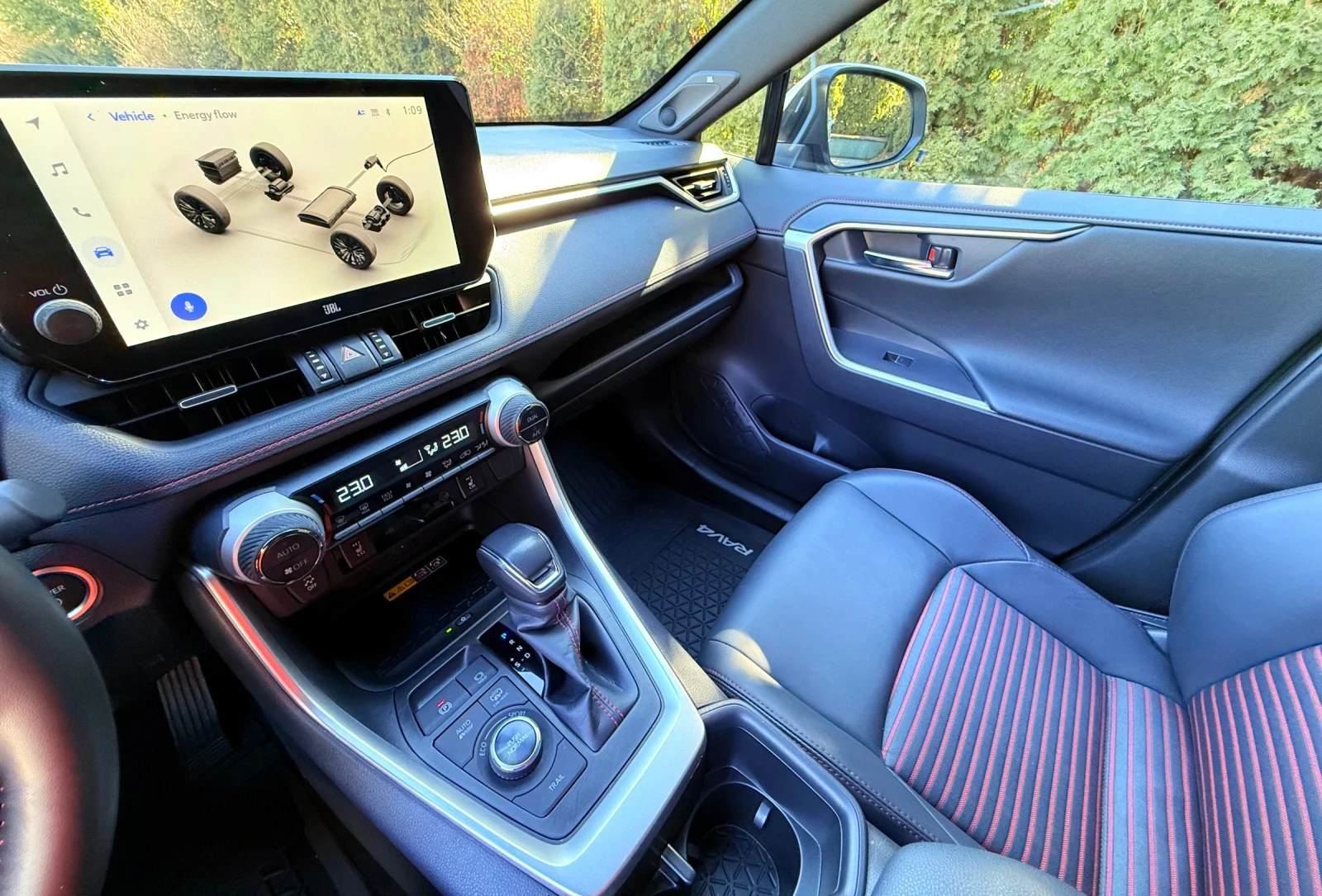 Toyota Rav4 Plug In Hybrid/Facelift/JBL/360/Гаранция/20000км. - изображение 8