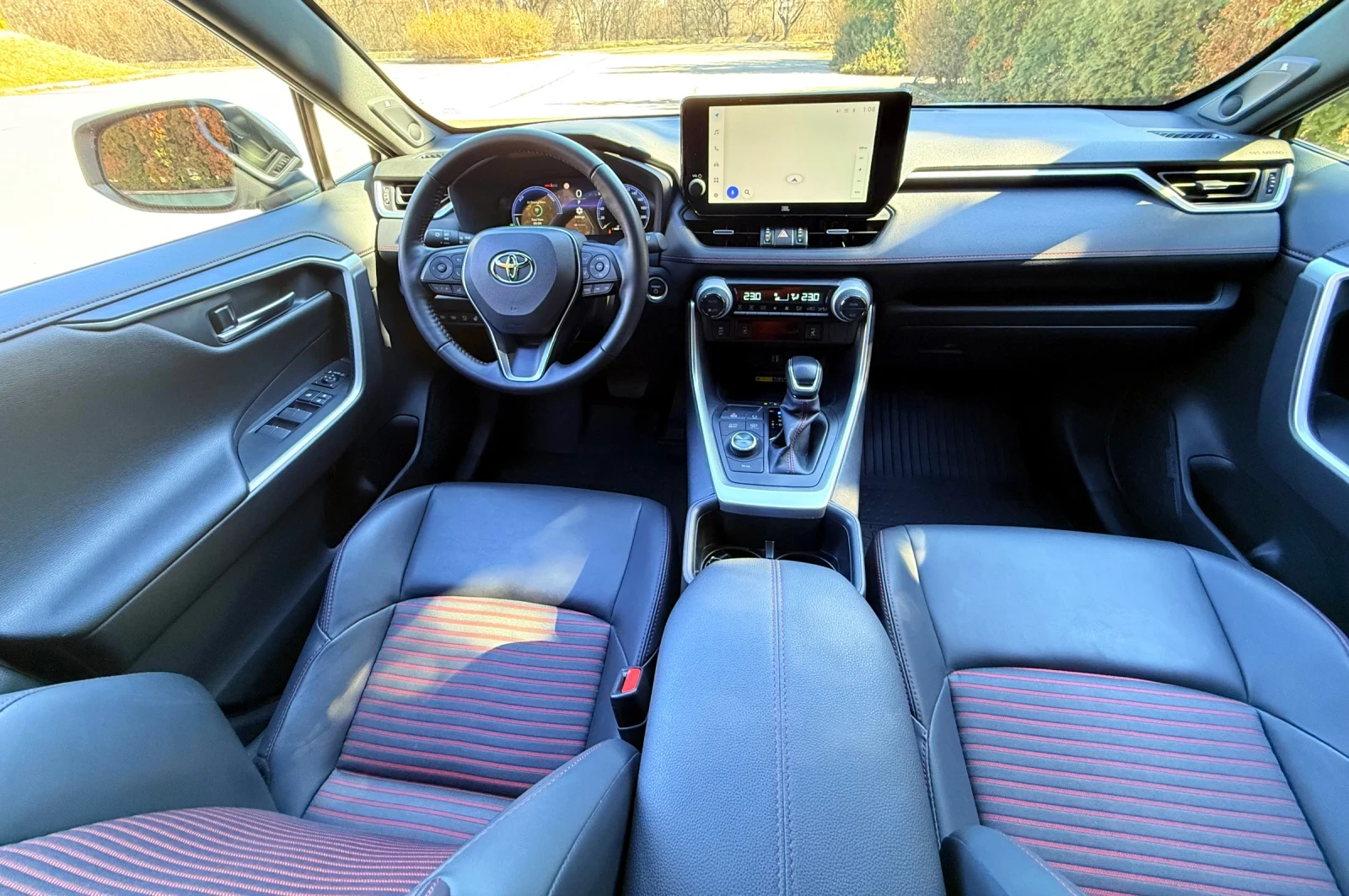 Toyota Rav4 Plug In Hybrid/Facelift/JBL/360/Гаранция/20000км. - изображение 6