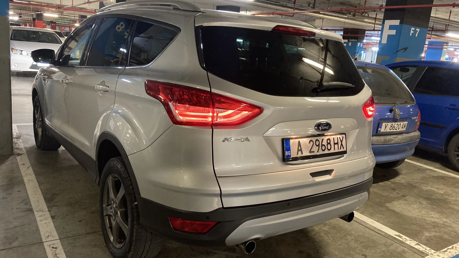 Ford Kuga 1.6 4x4, снимка 8 - Автомобили и джипове - 53733894