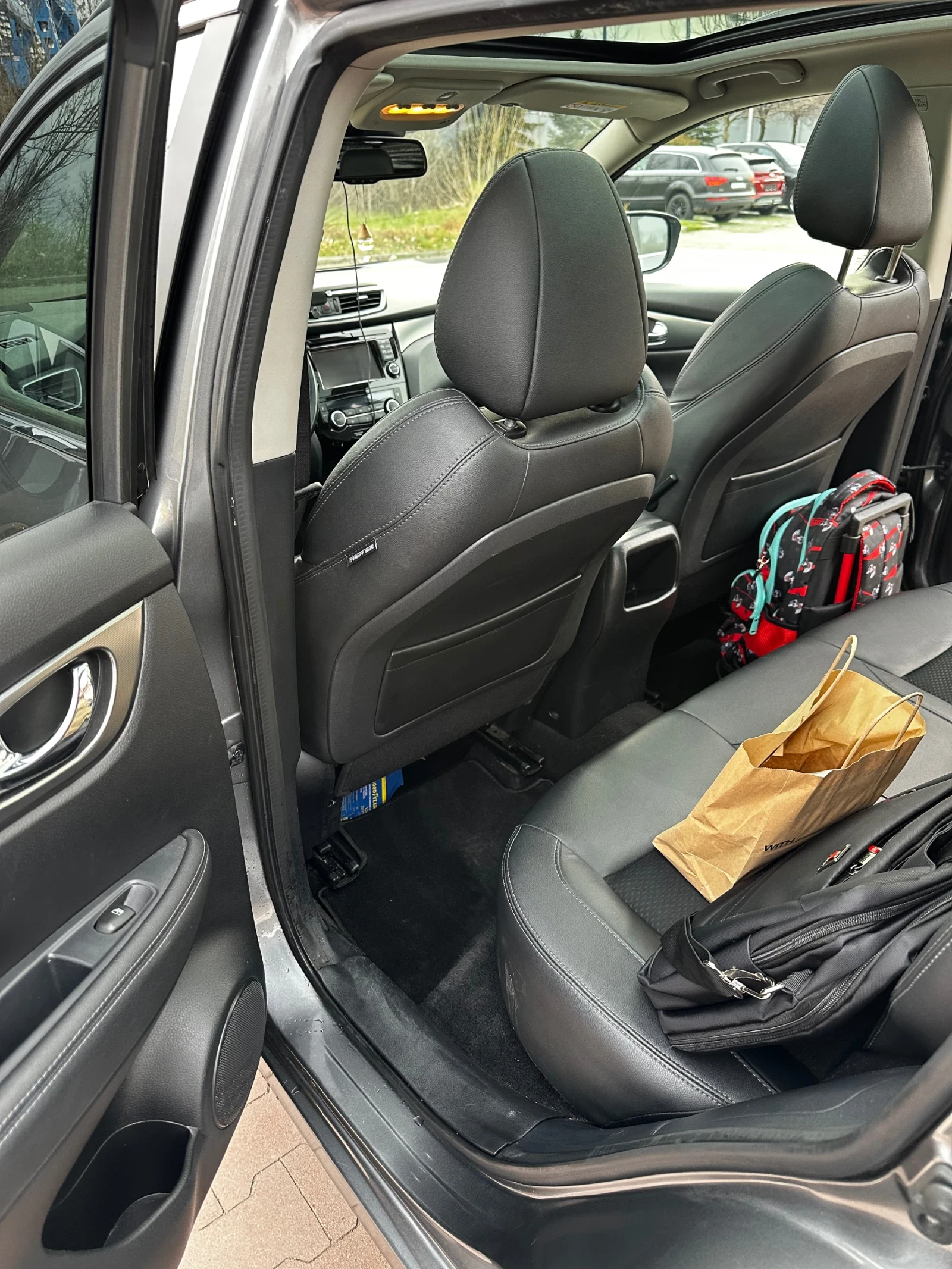 Nissan Qashqai Tekna, снимка 9 - Автомобили и джипове - 53978044