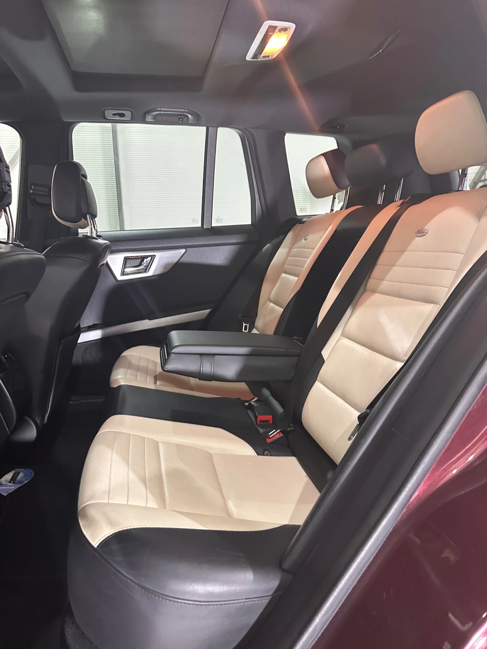 Mercedes-Benz GLK 320CDI * PANO* * AUTO* * Designo* , снимка 10 - Автомобили и джипове - 54466639
