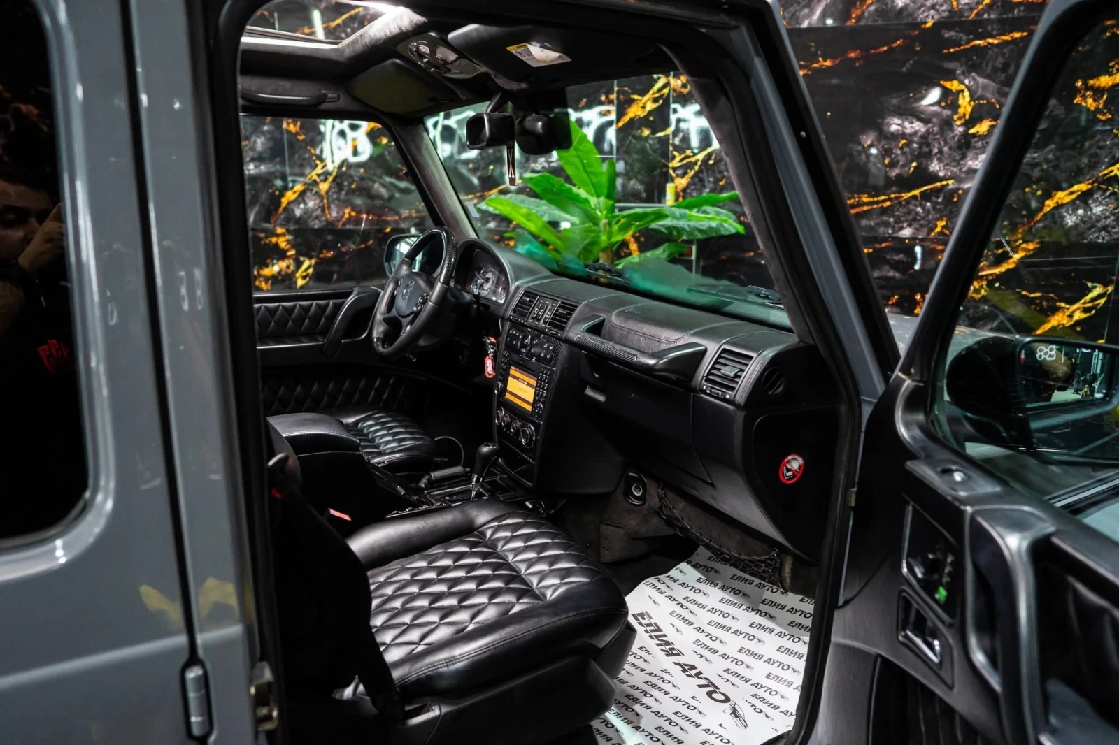Mercedes-Benz G 55 AMG V8 LED NAVI DESIGNO H&K NARDO GREY ЛИЗИНГ 100%, снимка 13 - Автомобили и джипове - 55067260