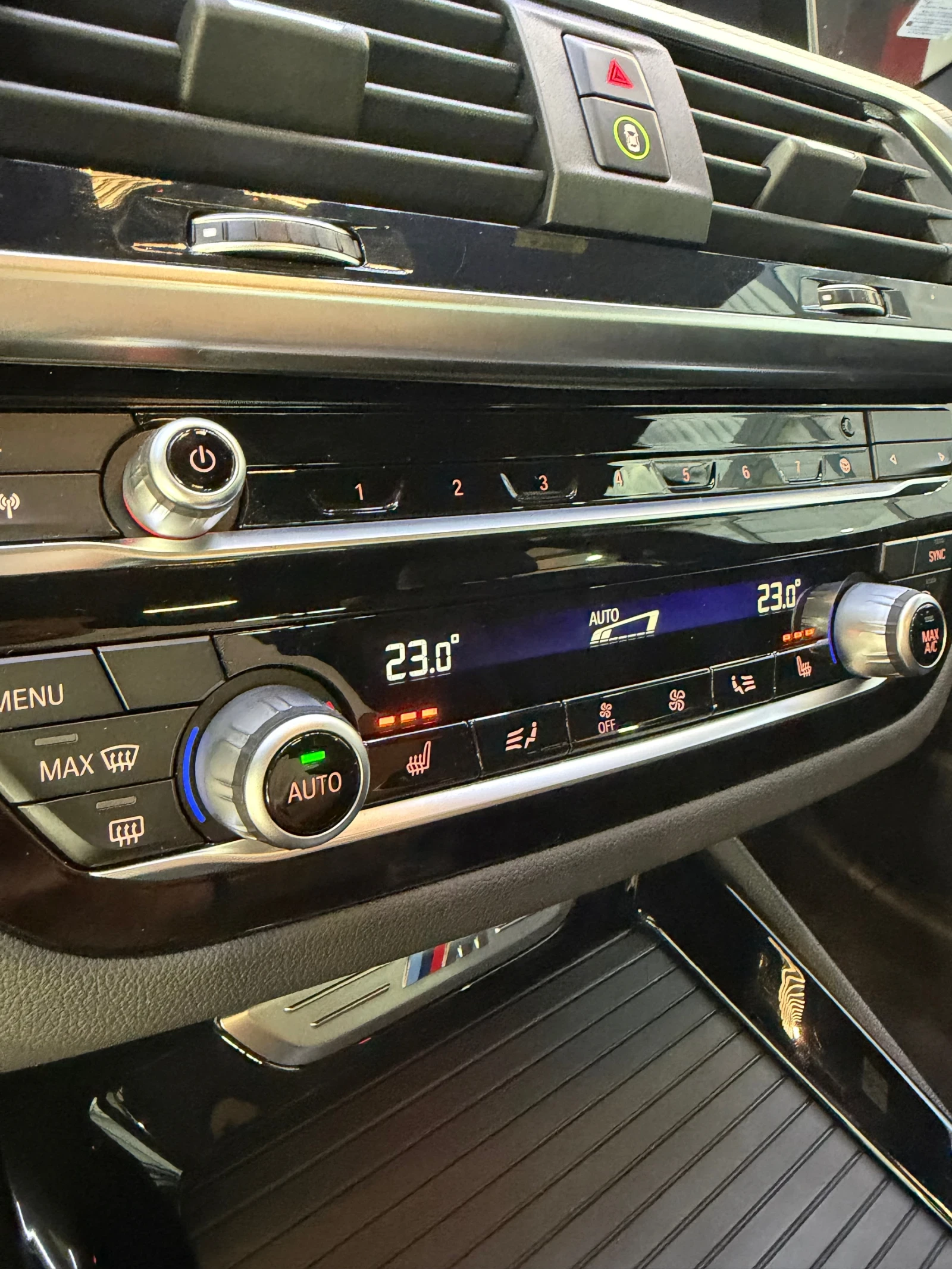 BMW X3 40d xDrive * M PACKET * КАМЕРА * LED * , снимка 11 - Автомобили и джипове - 55396206