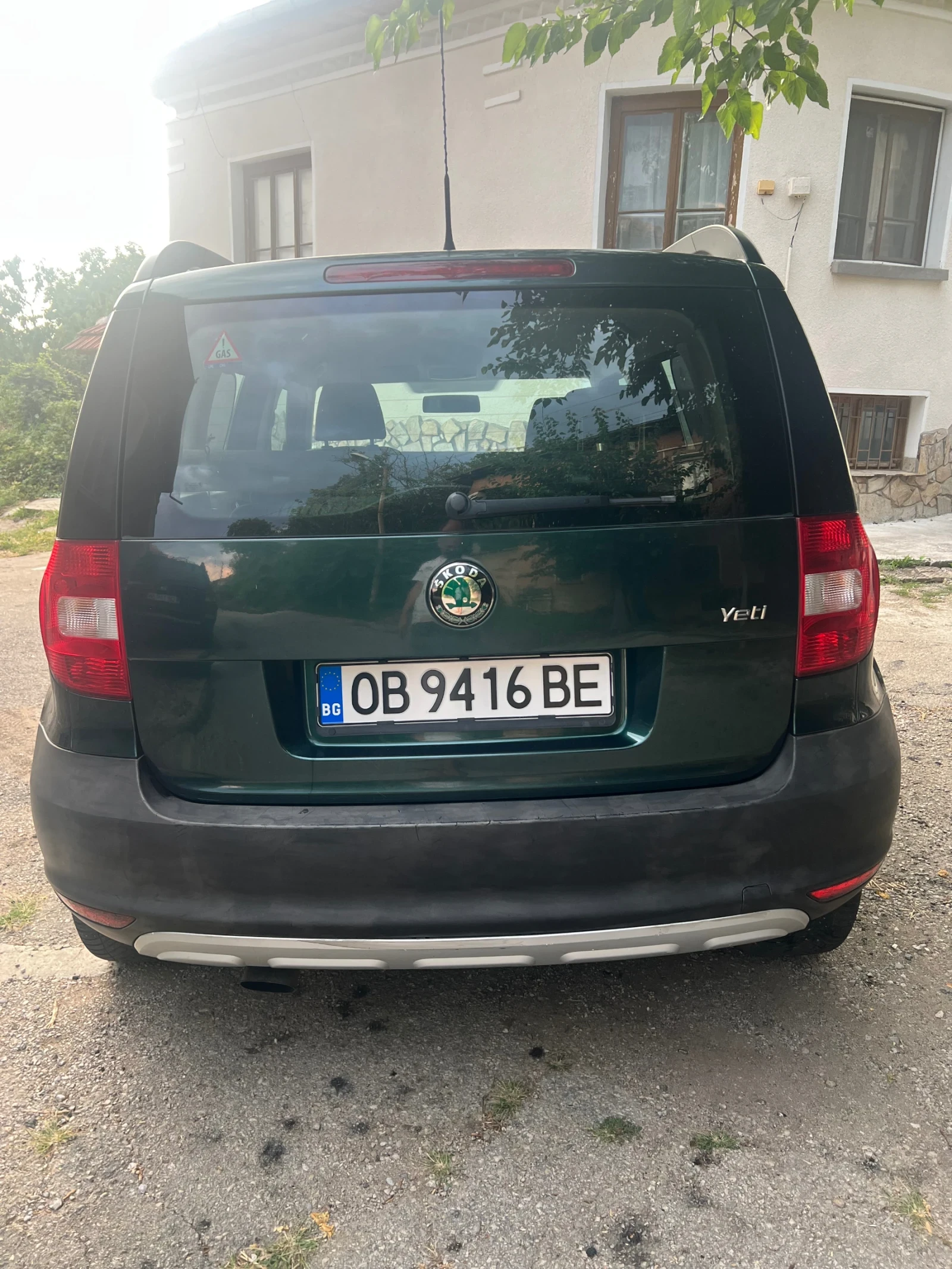 Skoda Yeti бензин/газ, снимка 4 - Автомобили и джипове - 55619280