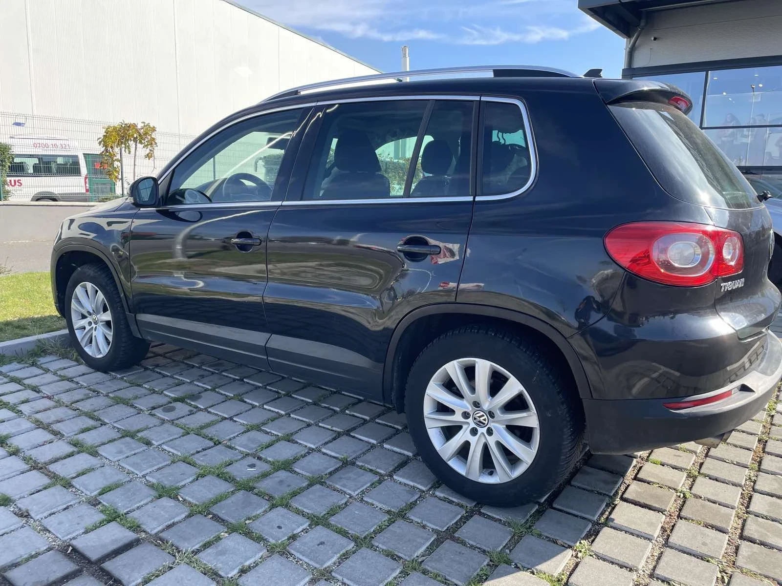 VW Tiguan 2.0 TDI, снимка 2 - Автомобили и джипове - 55727523