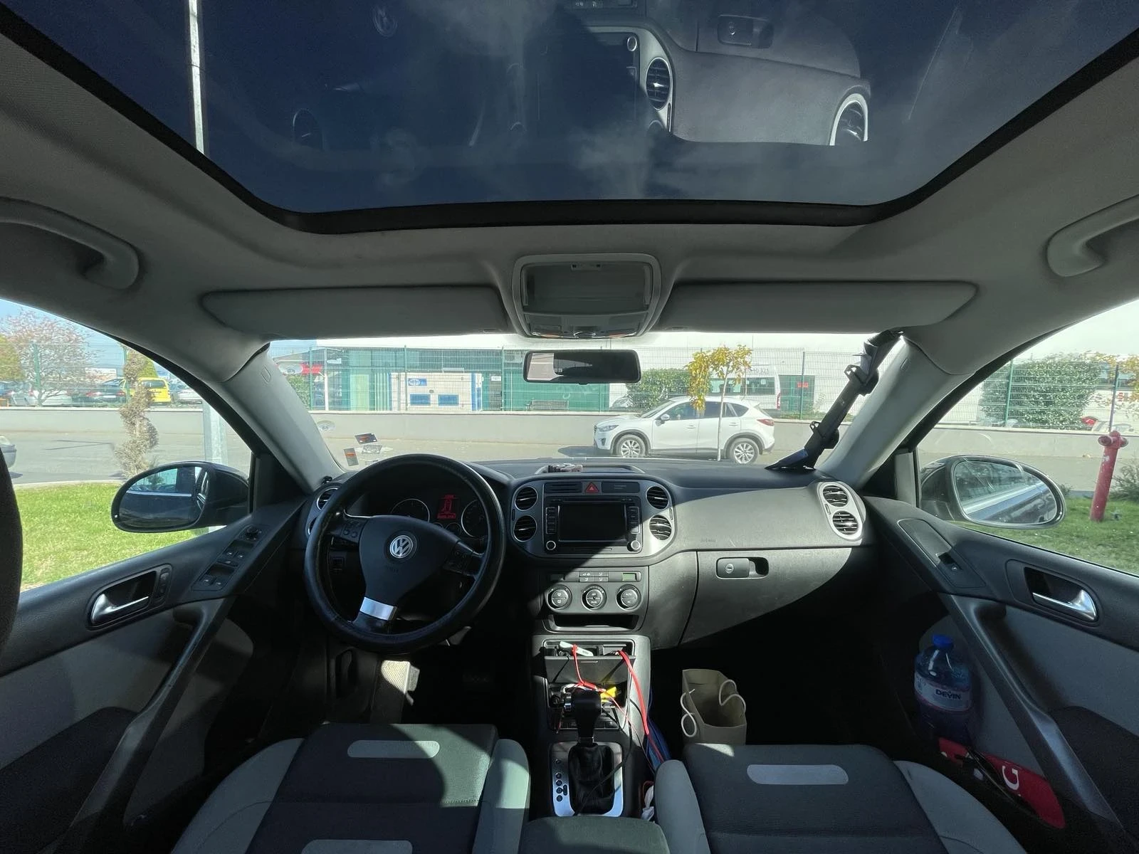 VW Tiguan 2.0 TDI, снимка 3 - Автомобили и джипове - 55727523
