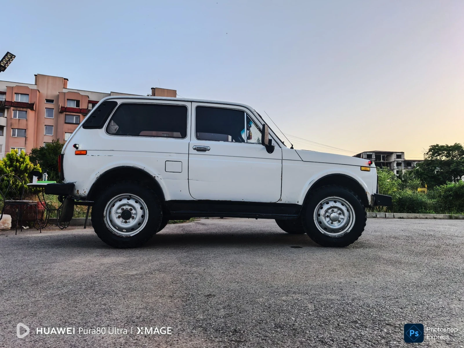 Lada Niva 1.6, снимка 12 - Автомобили и джипове - 55965921